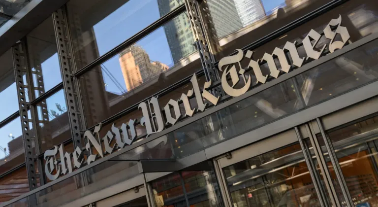 150'den fazla New York Times yazarı taraflı haberciliği nedeniyle gazeteyi boykot etti