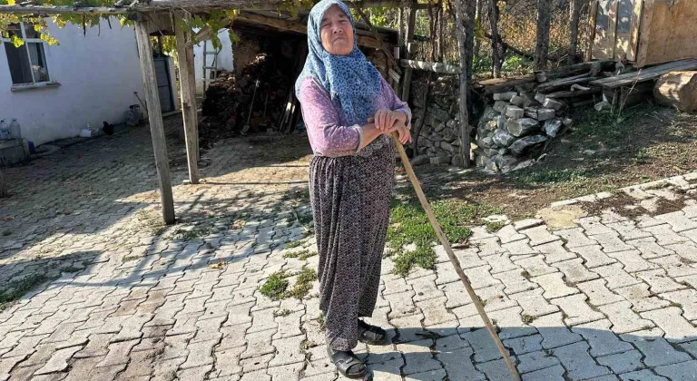 450 yıllık köy hayalet köyde sadece 4 kişi yaşıyor