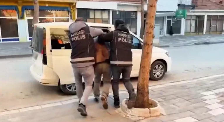 71 ilde düzenlenen uyuşturucu operasyonunda 373 kişi tutuklandı