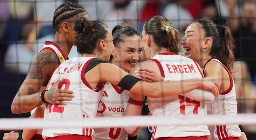 A Milli Kadın Voleybol Takımı, Avrupa Şampiyonası’nda finale yükseldi