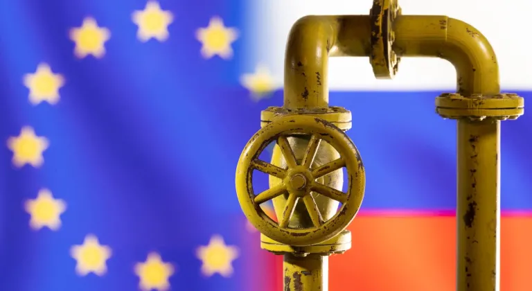 AB, 2027 yılı sonuna kadar Rusya'dan gaz ithalatını tamamen durdurmayı kabul etti