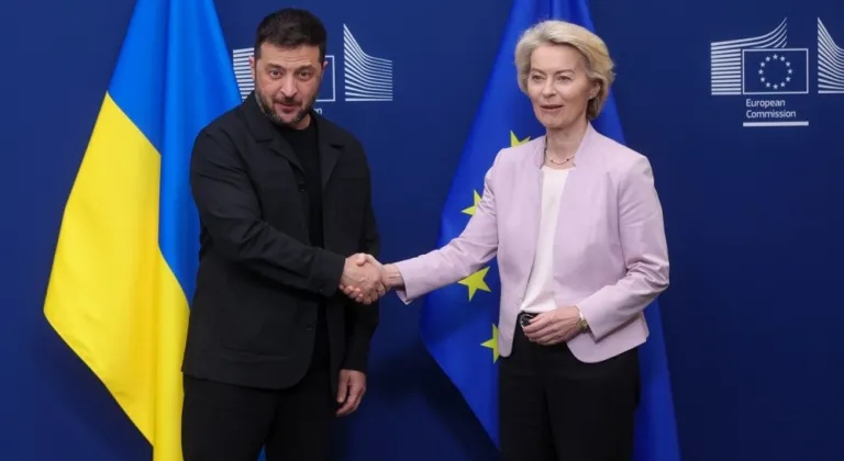 AB Komisyonu Başkanı Ursula von der Leyen: "Ukrayna ordusu üzerinde herhangi bir sınırlama olamaz"