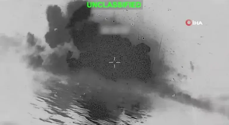 ABD, İran’ın mayın gemilerini yönelik saldırıların görüntülerini yayınladı