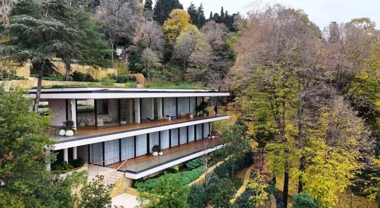 Adnan Oktar’ın eski villası Rus Oligark’ın restorasyonundan geçti