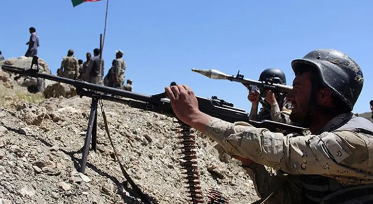 Afganistan ile Pakistan arasında yeniden çatışma patlak verdi: 12 Afgan öldü