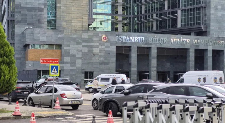 Anadolu Adliyesi’nde hakim, savcı tarafından silahla vuruldu