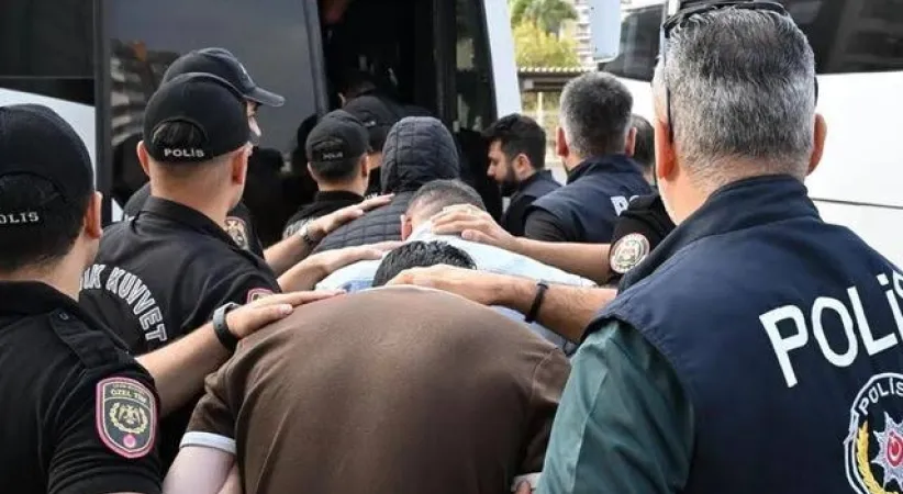 Ankara merkezli 15 ildeki FETÖ operasyonunda 15 kişi tutuklandı