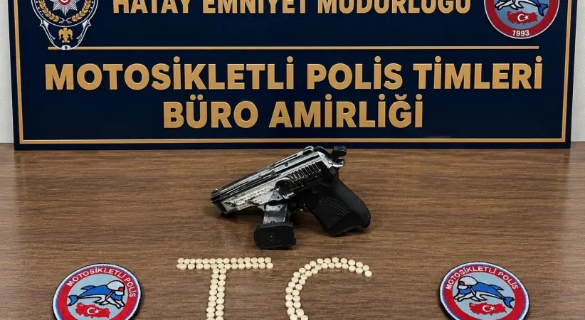 Antakya’da 119 uyuşturucu hap ve kurusıkı tabanca ele geçirildi