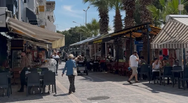 Avşa Adası’nda esnaf ve vatandaşların bayram hareketliliği başladı