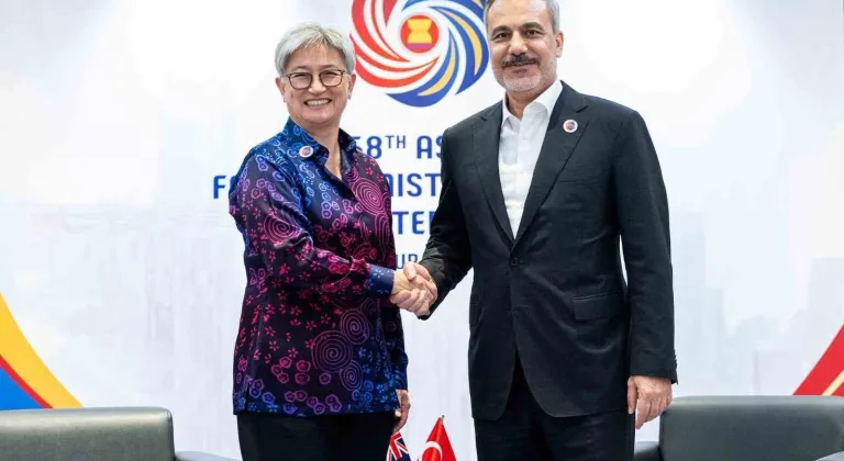 Bakan Fidan, Malezya’da Avustralyalı mevkidaşı Wong ile görüştü