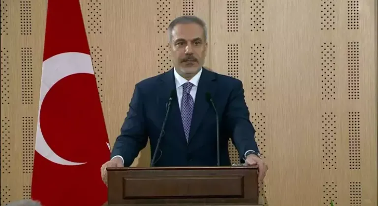 Bakan Fidan: "Zalim, zulmüyle beraber tarihten silinecektir. Bunun Netanyahu’nun da başına geldiğini göreceksiniz"