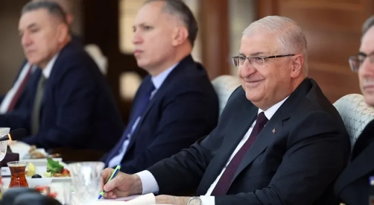 Bakan Güler: "PKK’yı tam bitirdiğimiz anda terör örgütü de ’Terörsüz Türkiye’ sürecine uyacağını açıkladı"