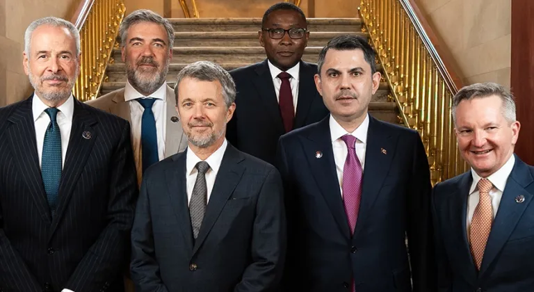 Bakan Kurum, Danimarka Kralı Frederik ile görüştü