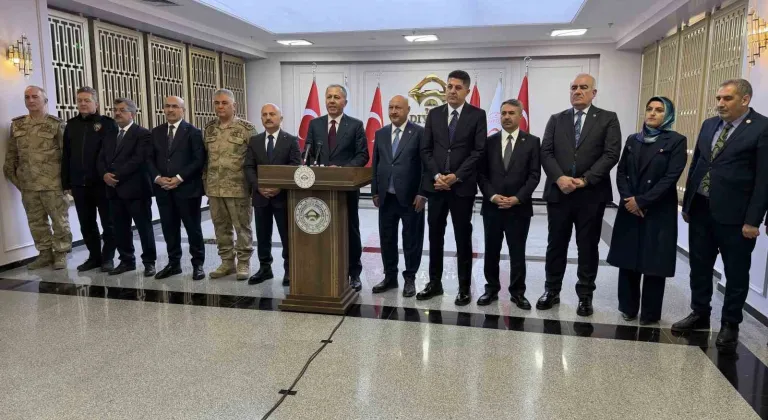 Bakan Yerlikaya: "Asrın felaketini asrın inşasına dönüştürdük"