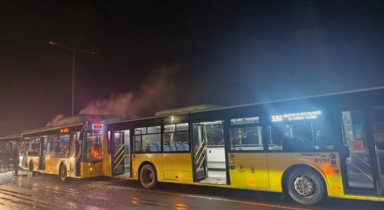 Başakşehir’de 3 İETT otobüsü kazaya karıştı: Yaralılar var