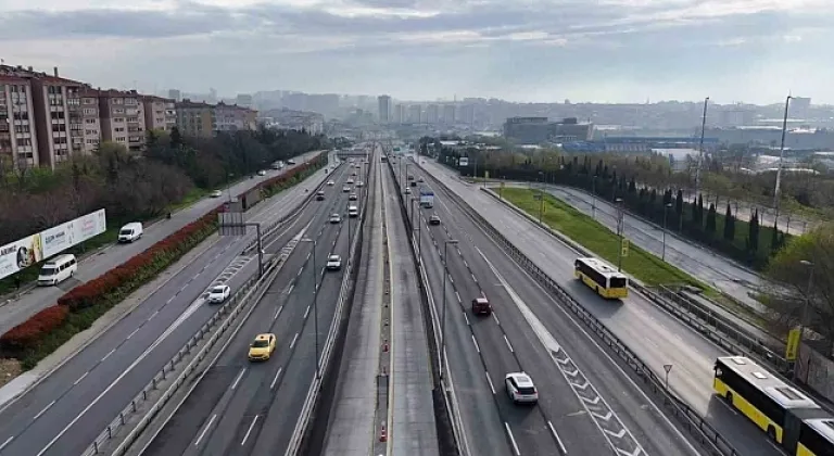 Bayramın ikinci gününde de yollar boş kaldı: Trafik yoğunluğu yüzde 6