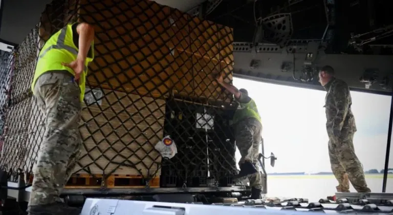 Belçika’dan Gazze’ye havadan 15 ton yardım