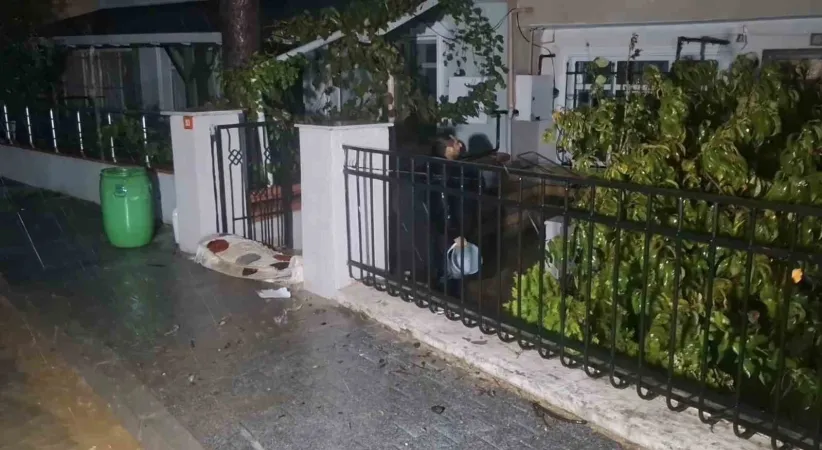 Beykoz’da evlerin giriş katını su bastı