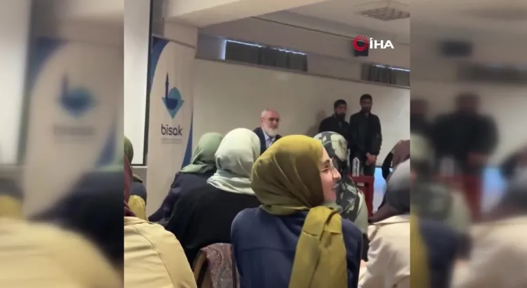 Boğaziçi Üniversitesi’nde göstericiler polise saldırdı
