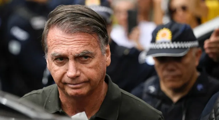 Brezilya’nın hapisteki eski Devlet Başkanı Bolsonaro hastaneye kaldırıldı