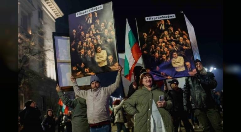 Bulgaristan’da 25’ten fazla şehirde hükümet karşıtı protesto