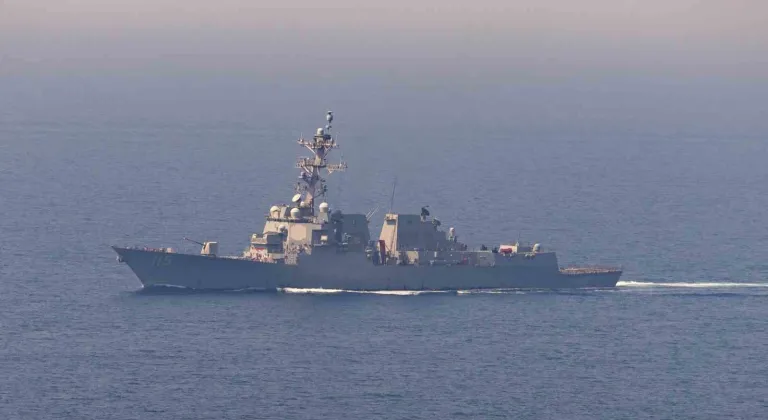 CENTCOM: "İran’a yönelik ablukada 58 geminin rotası değiştirildi, 4 gemi etkisiz hale getirildi"