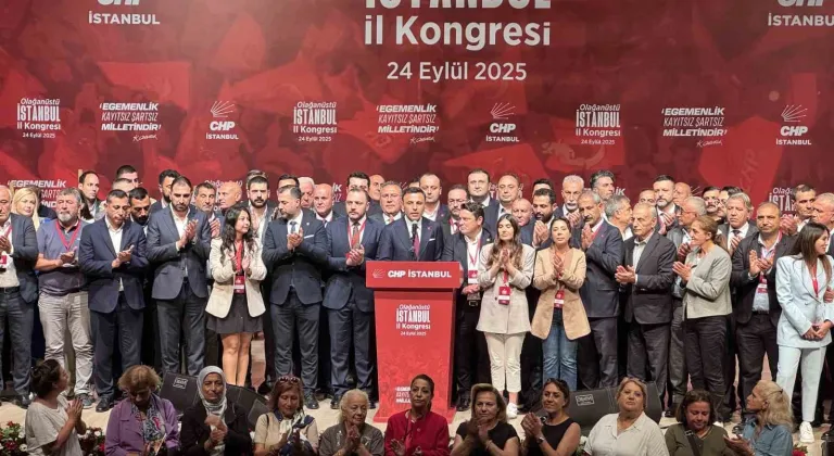 CHP İstanbul Olağanüstü İl Kongresi’nde Özgür Çelik il başkanı seçildi