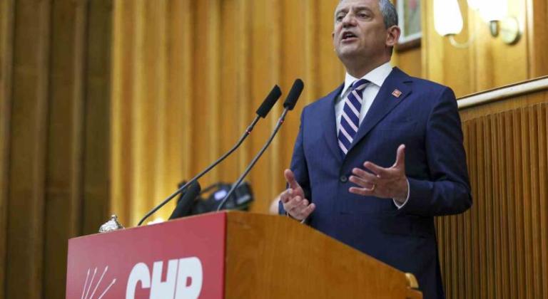 CHP lideri Özel: "Parlamenter sistemde güvenoyundan kaçanların şimdi de bir özgüven eksikliği ile seçimden kaçtığını görmekteyiz"