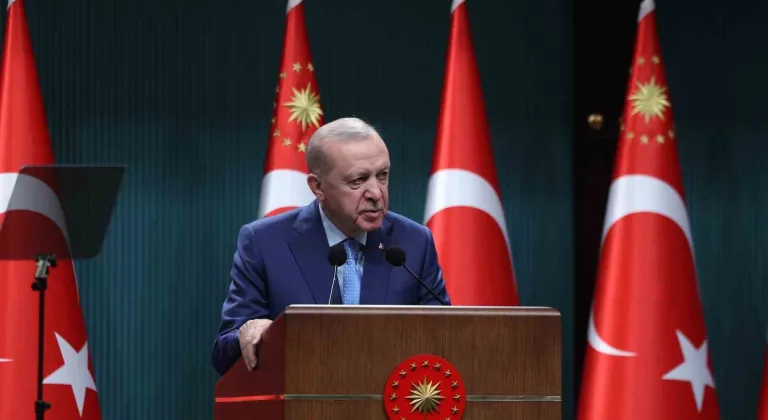 Cumhurbaşkanı Erdoğan: "Demokrasilerde muhalefet en az iktidar kadar mesuliyet sahibidir"