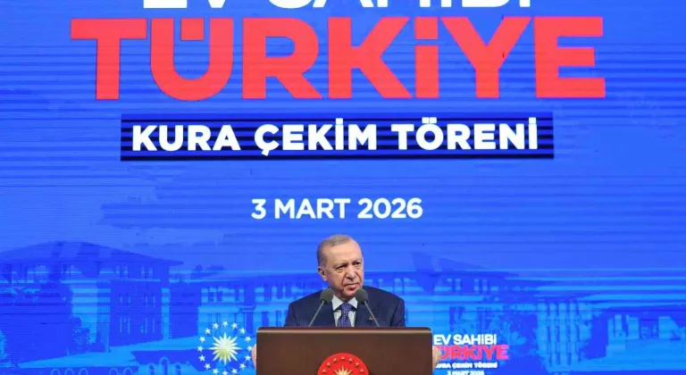 Cumhurbaşkanı Erdoğan: "Elleri öpülesi öğretmenlerimize yönelik şiddetin hiçbir gerekçesi hiçbir mazereti olamaz"