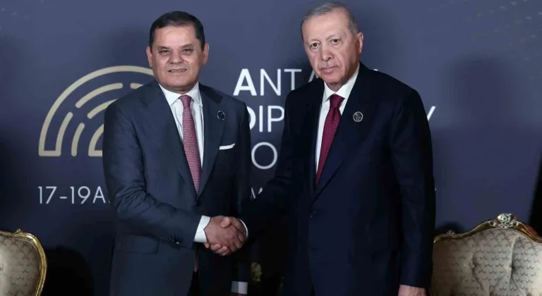 Cumhurbaşkanı Erdoğan, Libya Milli Birlik Hükümeti Başbakanı Abdülhamid Dibeybe ile bir araya geldi