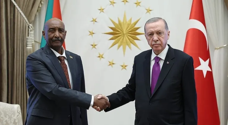 Cumhurbaşkanı Erdoğan, Sudan Egemenlik Konseyi Başkanı el-Burhan ile telefonda görüştü