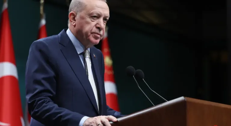 Cumhurbaşkanı Erdoğan: "Suriye’nin toprak bütünlüğünü ve siyasi birliğini garanti eden her adım bizim için makul ve makbuldür"
