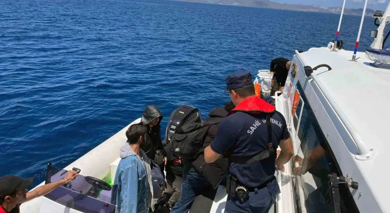 Yunanistan’ın geri ittiği 10’u çocuk 33 düzensiz göçmen Datça'da kurtarıldı