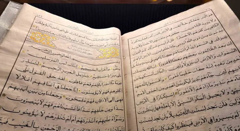 Dünyanın en büyük ikinci el yazması Kur’an-ı Kerim’i dikkat çekiyor