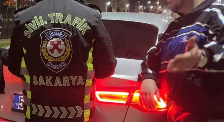 Ehliyetsiz yakalandı, 200 bin lira ceza yedi