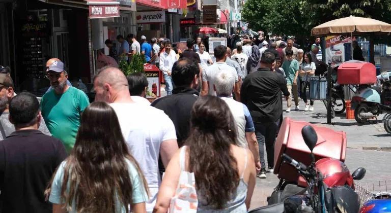 TÜİK: Türkiye’de 2024 yılında en çok 20-24 yaş grubundaki nüfus göç etti