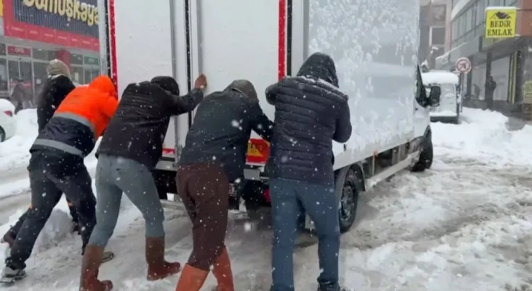 Erzincan’da kardan 516 köy yolu ulaşıma kapandı