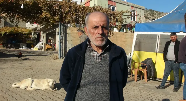 Esad zindanında geçen 23 yılı anlattı: "Hamam böceği ve kedi