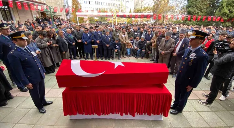 Eskişehirli şehit üsteğmen Emre Mercan gözyaşlarıyla son yolculuğuna uğurlandı