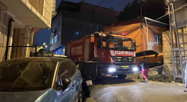 Eyüpsultan’da 3 katlı binanın bodrum katında yangın: 2’si çocuk 4 ağır yaralı