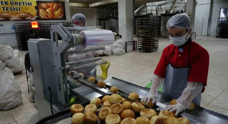 Fabrika gibi çalışan lisenin yıllık cirosu 1,5 milyon