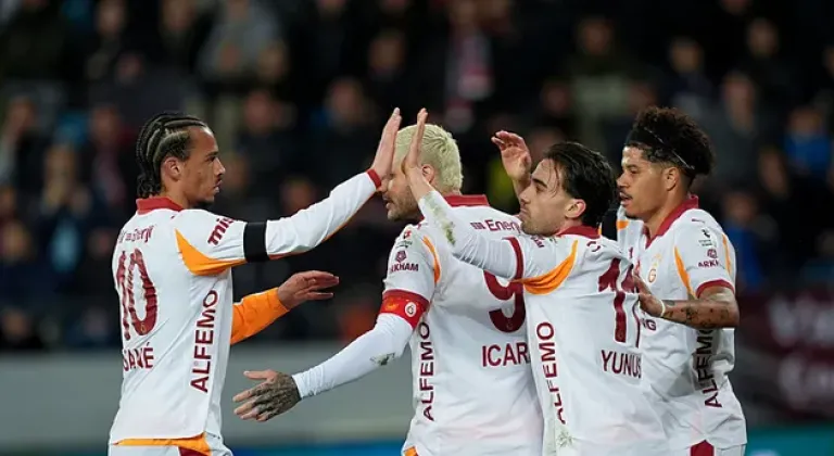 Galatasaray, Fenerbahçe ile puan farkını 4’e çıkardı