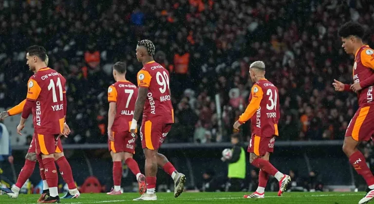 Galatasaray, Fenerbahçe’ye 4 maç sonra yenildi