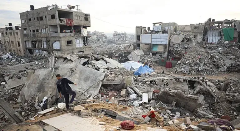 Gazze’de fırtına nedeniyle 22 bina çöktü: 18 ölü