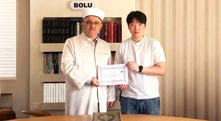 Güney Koreli genç Bolu’da Müslüman oldu