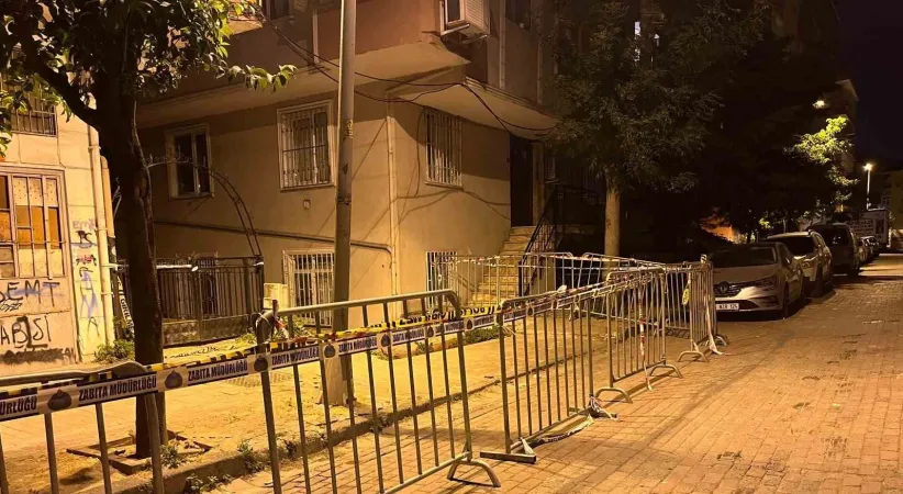 Güngören’de 5 katlı binanın balkonu çöktü