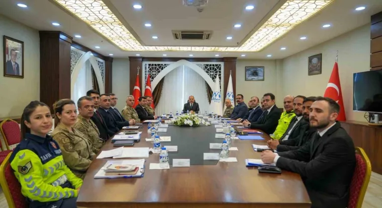 Hakkari’de çeşitli suçlardan 397 kişi yakalandı