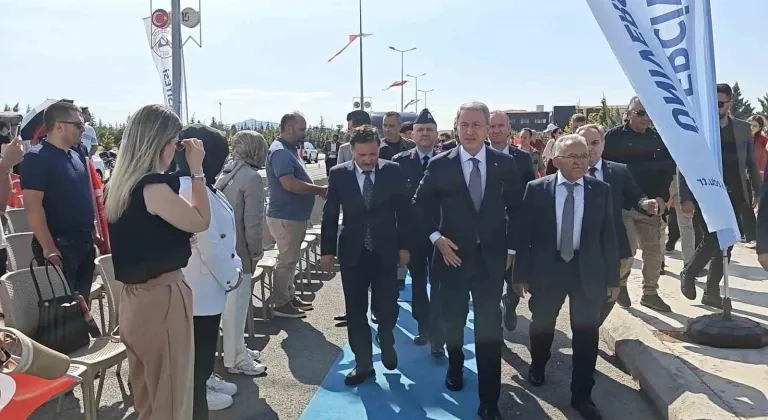 Hulusi Akar: "Bu ihaneti asla kabul edemeyiz"