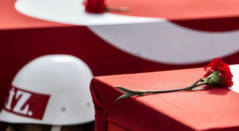 İçişleri Bakanı Ali Yerlikaya: "3 polisimiz şehit oldu, 8 polisimiz ve 1 bekçimiz yaralandı"